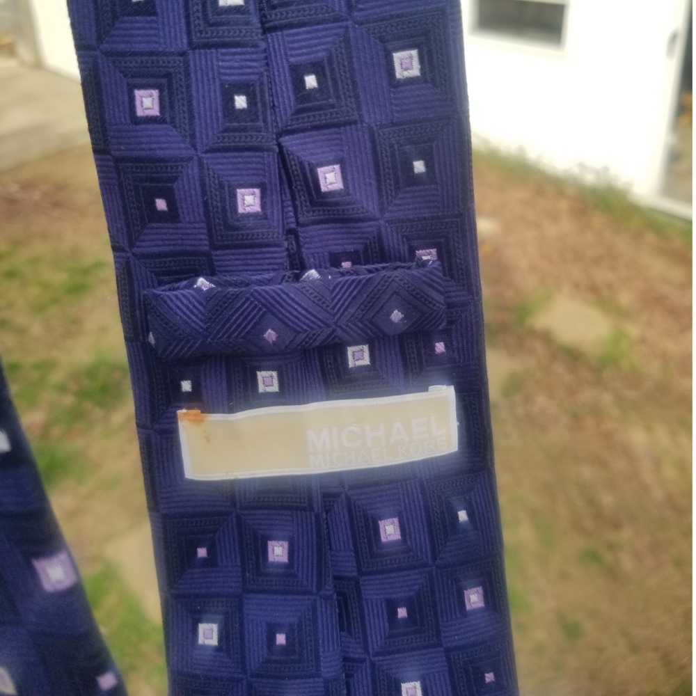 Michael Kors Geometric Design Tie - Picture 3 of 3